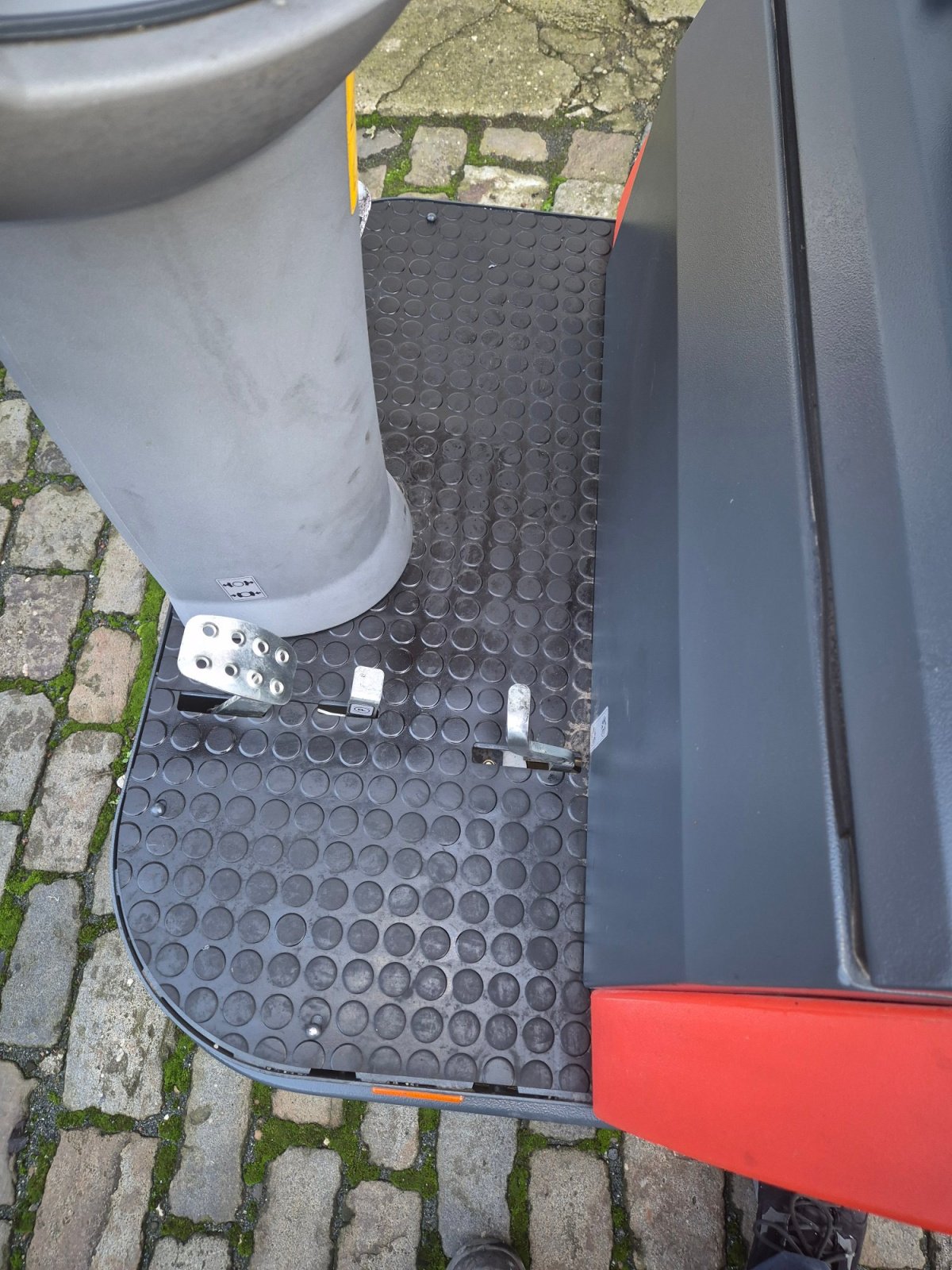 Kehrsaugmaschine des Typs Hako Sweepmaster P 980 R, Gebrauchtmaschine in Oelde (Bild 9)