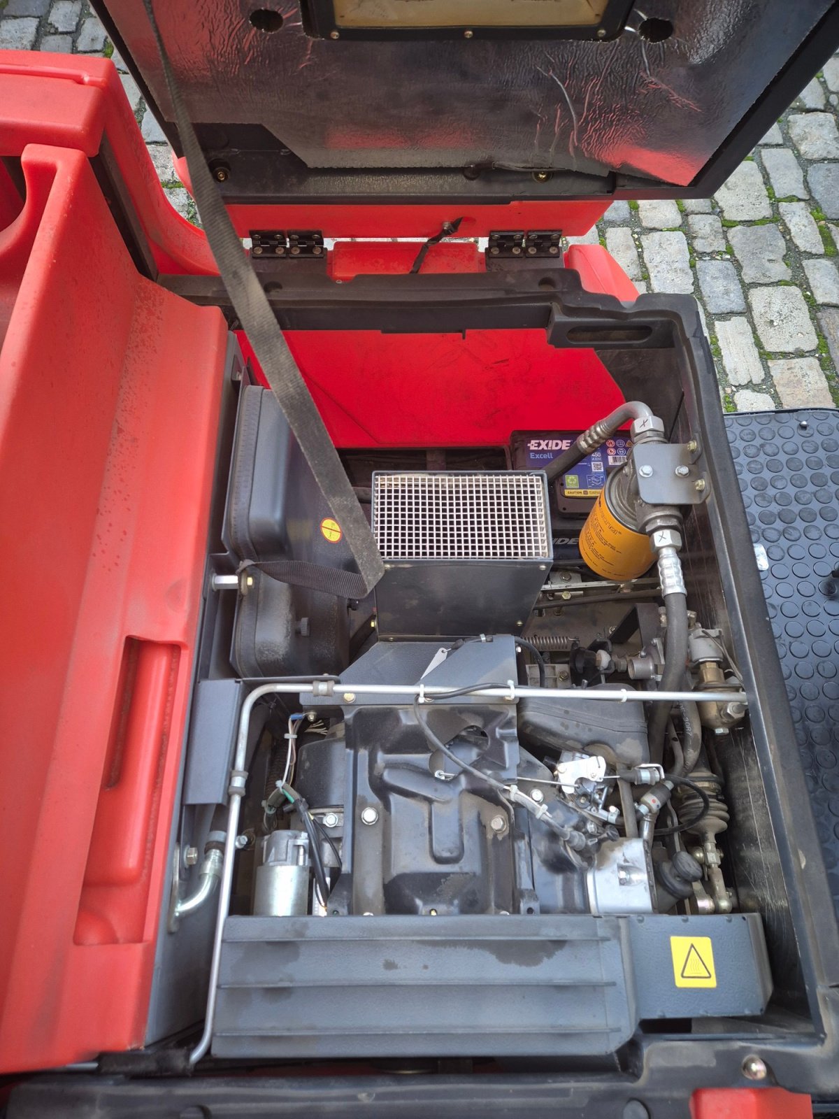 Kehrsaugmaschine des Typs Hako Sweepmaster P 980 R, Gebrauchtmaschine in Oelde (Bild 10)