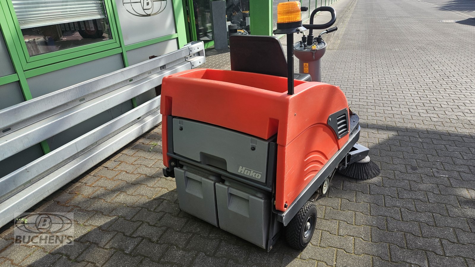 Kehrsaugmaschine typu Hako Sweepmaster P900 R, Gebrauchtmaschine v Olpe (Obrázek 4)