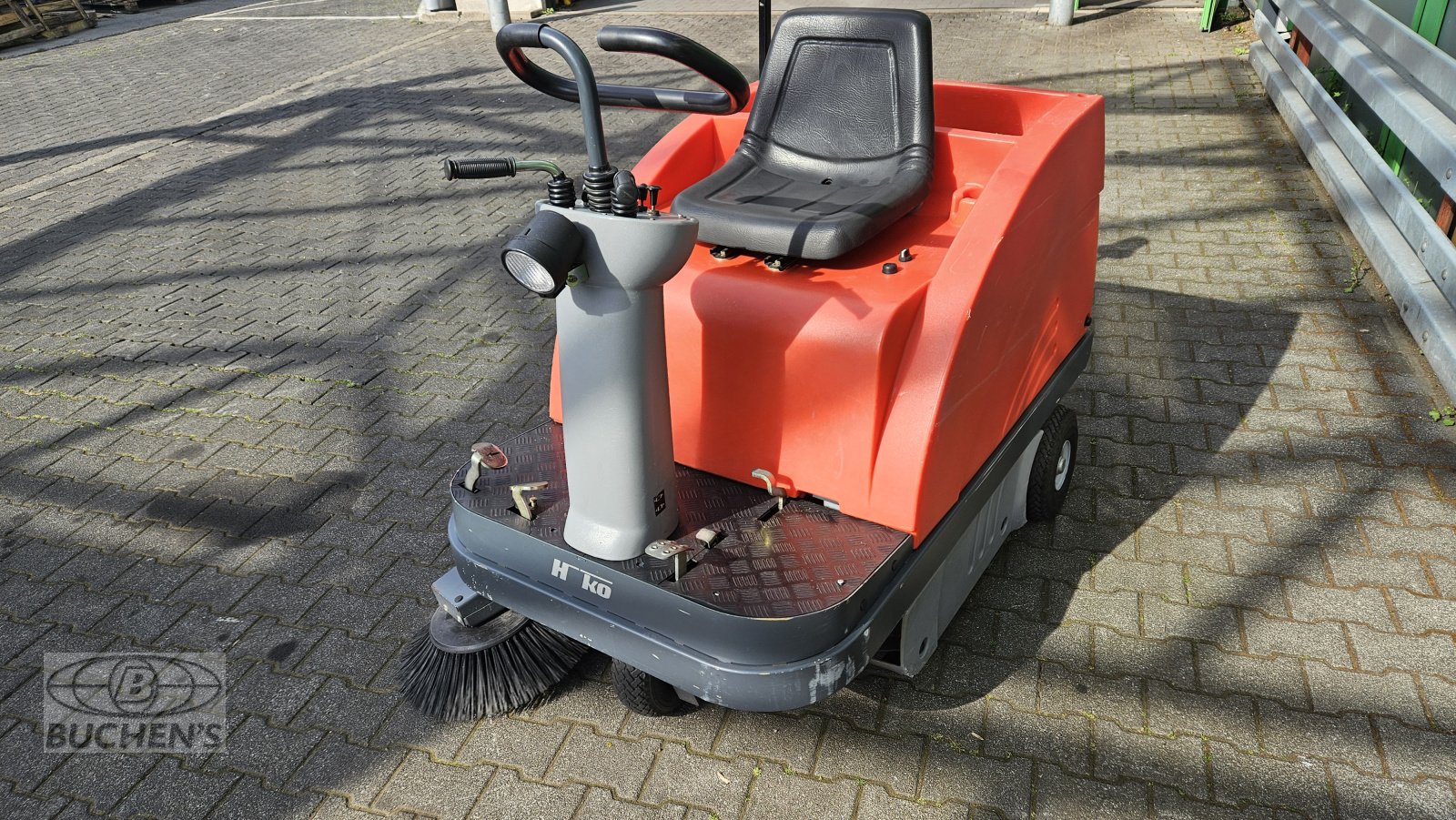 Kehrsaugmaschine typu Hako Sweepmaster P900 R, Gebrauchtmaschine v Olpe (Obrázek 8)