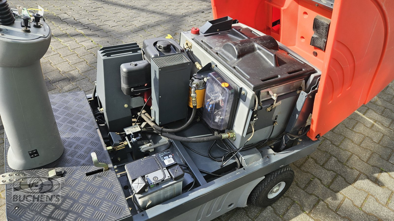 Kehrsaugmaschine typu Hako Sweepmaster P900 R, Gebrauchtmaschine v Olpe (Obrázek 9)