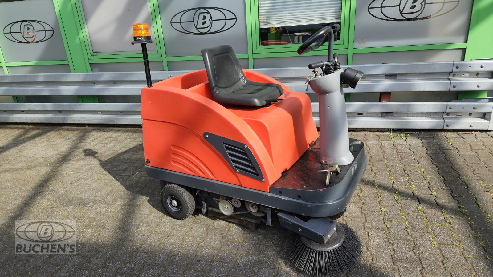 Kehrsaugmaschine typu Hako Sweepmaster P900 R, Gebrauchtmaschine v Olpe (Obrázek 10)