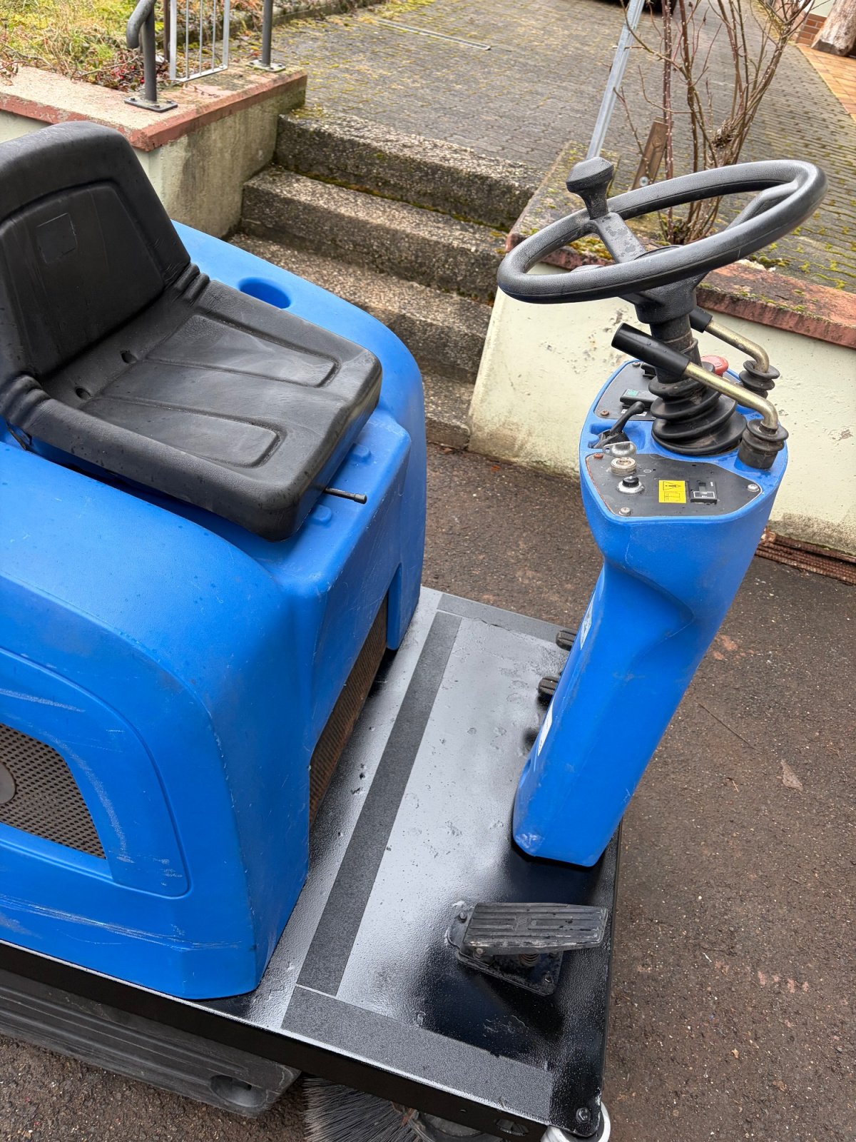 Kehrsaugmaschine от тип Nilfisk R570P, Gebrauchtmaschine в Gladbach (Снимка 8)