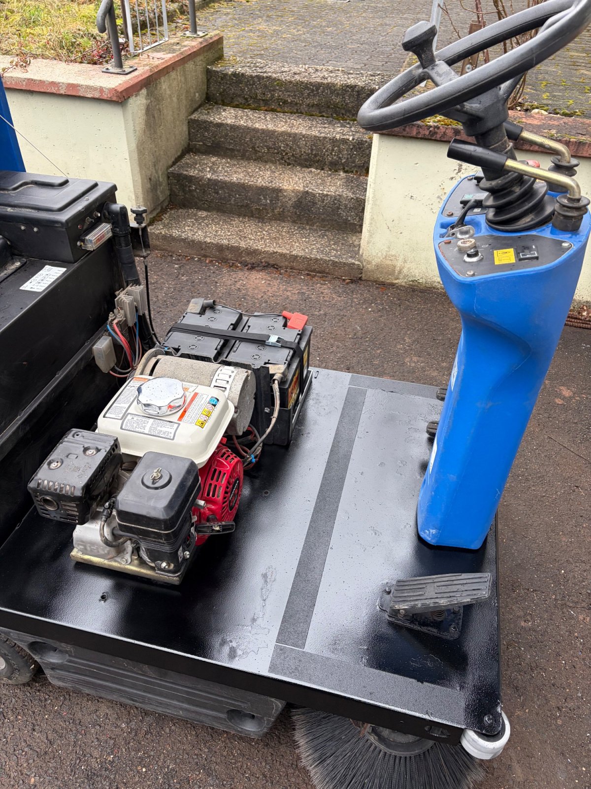 Kehrsaugmaschine от тип Nilfisk R570P, Gebrauchtmaschine в Gladbach (Снимка 10)