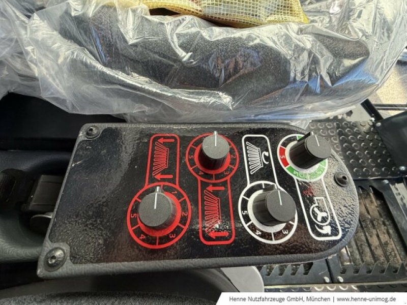 Kehrsaugmaschine a típus Schmidt Kehrmaschine Swingo 200+, Gebrauchtmaschine ekkor: Heimstetten (Kép 8)