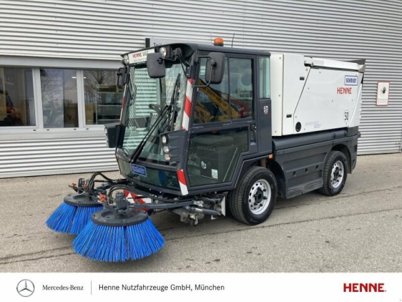 Schmidt Swingo 200+ Kehrmaschine, Gebrauchtmaschine, Baujahr: 2025, Betriebsstunden: 2969 Stunden (Bild 1) Kehrsaugmaschine des Typs Schmidt Swingo 200+ Kehrmaschine, Gebrauchtmaschine in Heimstetten (Bild 1)