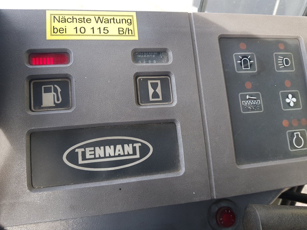 Kehrsaugmaschine tip Tennant 385, Gebrauchtmaschine in Alberge (Poză 16)