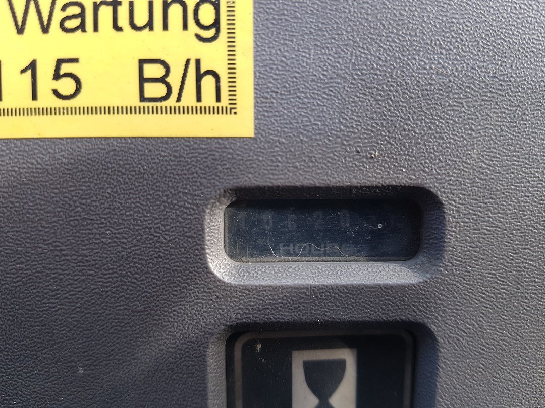 Kehrsaugmaschine tip Tennant 385, Gebrauchtmaschine in Alberge (Poză 19)