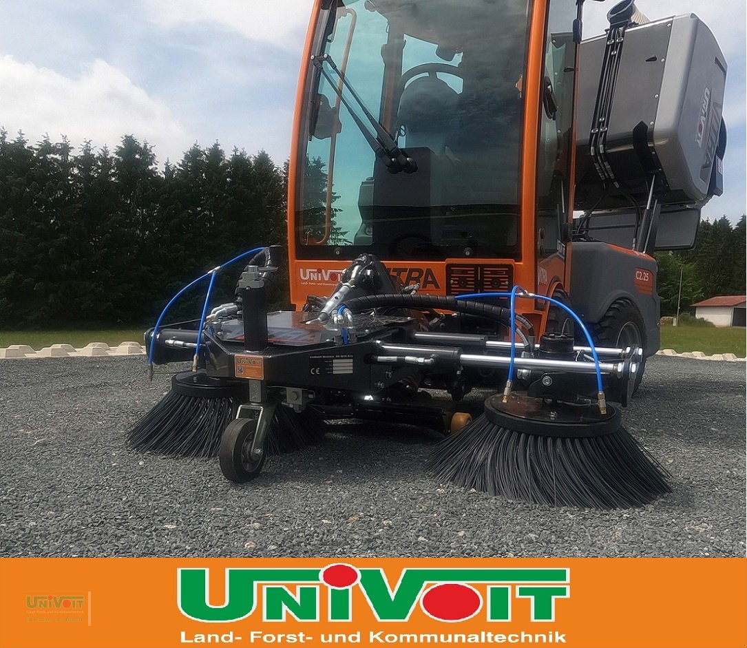 Kehrsaugmaschine typu Vitra Vitra C2.25 Kehrmaschine Knicklenker, Gebrauchtmaschine v Warmensteinach (Obrázek 2)