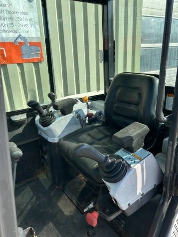 Kettenbagger του τύπου Bobcat 325, Gebrauchtmaschine σε Roosendaal (Φωτογραφία 10)