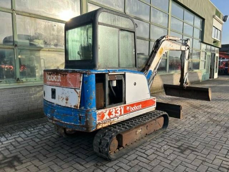 Kettenbagger du type Bobcat 331, Gebrauchtmaschine en Roosendaal (Photo 4)