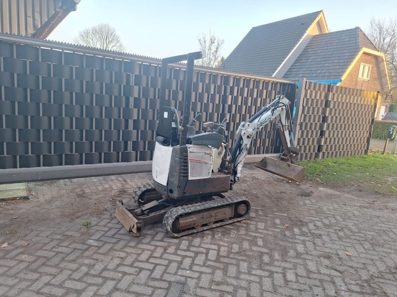 Kettenbagger от тип Bobcat E10, Gebrauchtmaschine в Veessen (Снимка 2)