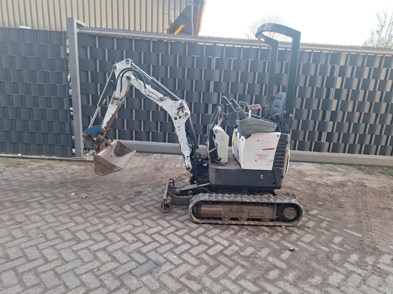 Kettenbagger от тип Bobcat E10, Gebrauchtmaschine в Veessen (Снимка 4)