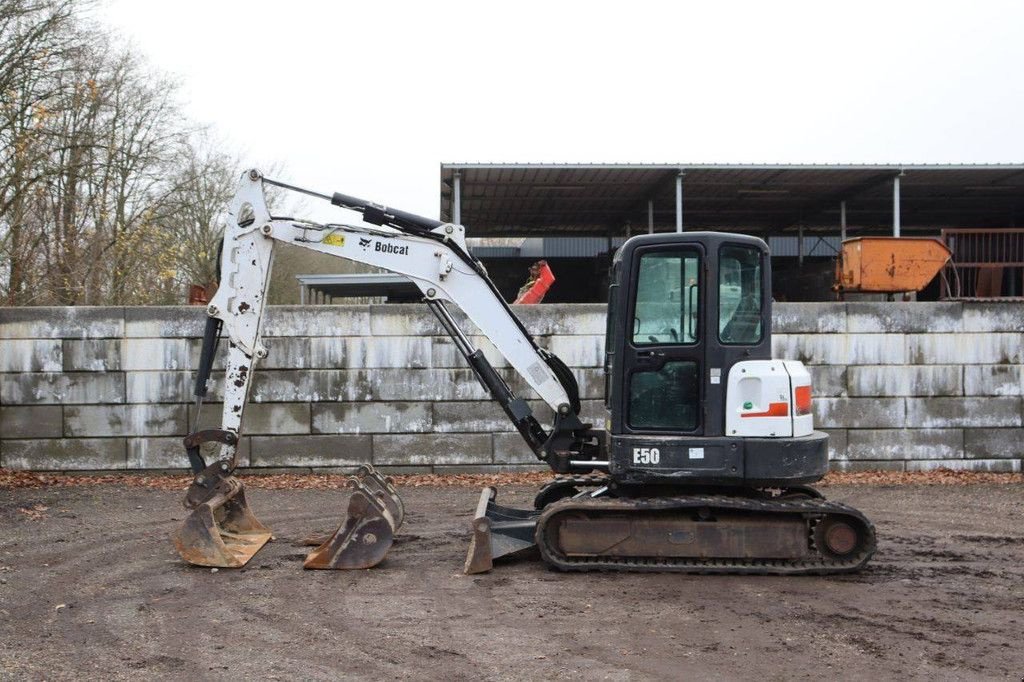 Kettenbagger du type Bobcat E50, Gebrauchtmaschine en Antwerpen (Photo 2)