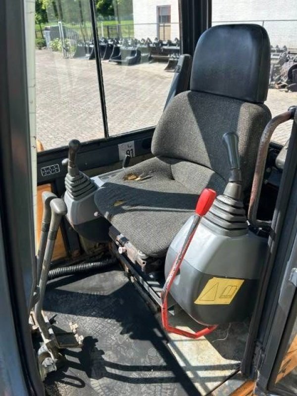 Kettenbagger του τύπου Case CK 32, Gebrauchtmaschine σε Roosendaal (Φωτογραφία 9)