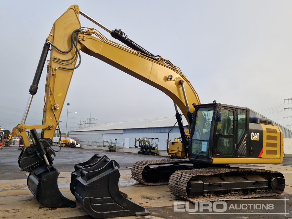 Kettenbagger typu CAT 320FL, Gebrauchtmaschine v Dormagen (Obrázek 1)