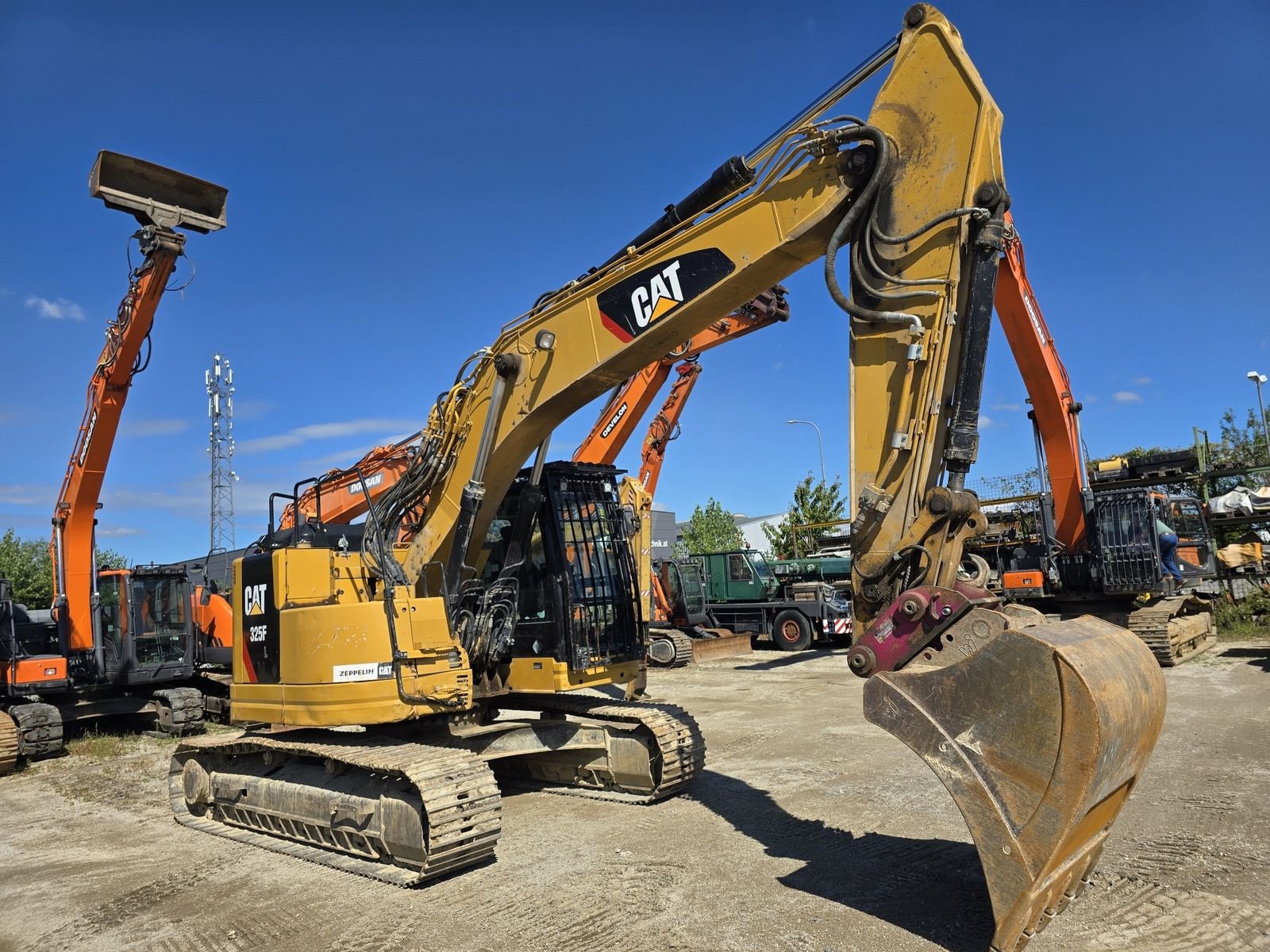 Kettenbagger типа CAT 325FLCR, Gebrauchtmaschine в Gabersdorf (Фотография 5)