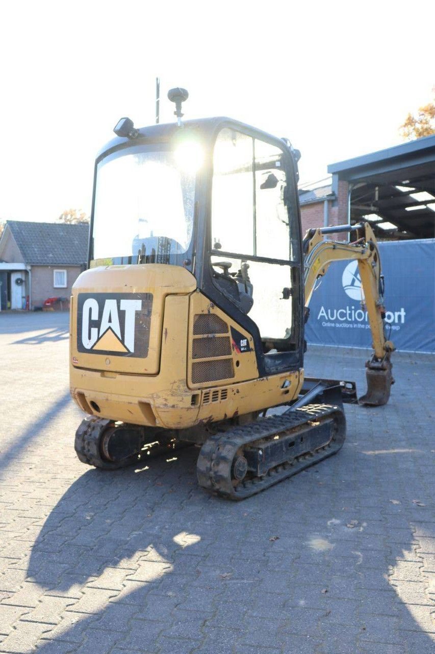 Kettenbagger от тип Caterpillar 301.7D, Gebrauchtmaschine в Antwerpen (Снимка 7)