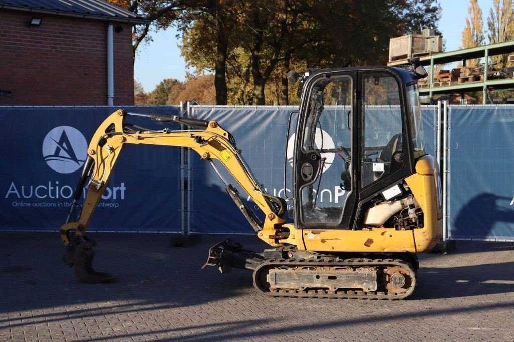 Kettenbagger от тип Caterpillar 301.7D, Gebrauchtmaschine в Antwerpen (Снимка 3)