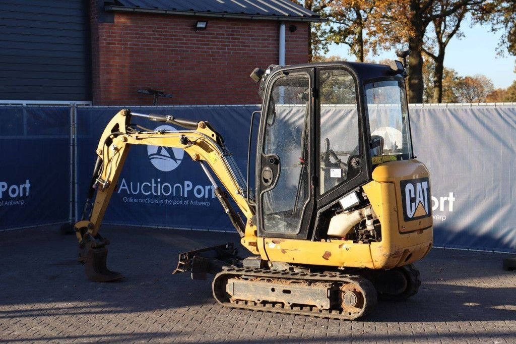 Kettenbagger от тип Caterpillar 301.7D, Gebrauchtmaschine в Antwerpen (Снимка 4)