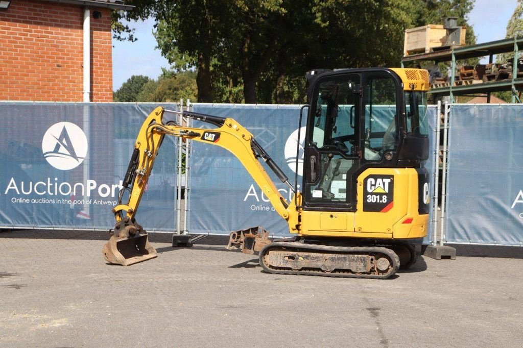 Kettenbagger tipa Caterpillar 301.8, Gebrauchtmaschine u Antwerpen (Slika 3)