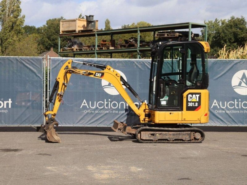 Kettenbagger del tipo Caterpillar 301.8, Gebrauchtmaschine In Antwerpen (Immagine 1)