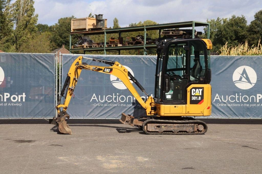 Kettenbagger от тип Caterpillar 301.8, Gebrauchtmaschine в Antwerpen (Снимка 1)
