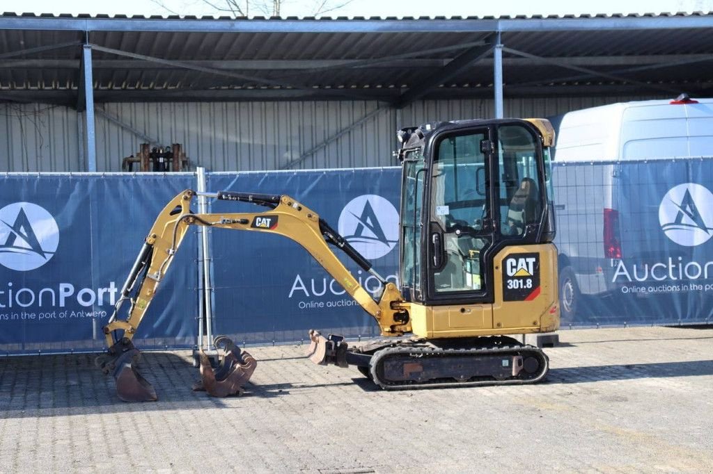 Kettenbagger типа Caterpillar 301.8, Gebrauchtmaschine в Antwerpen (Фотография 1)