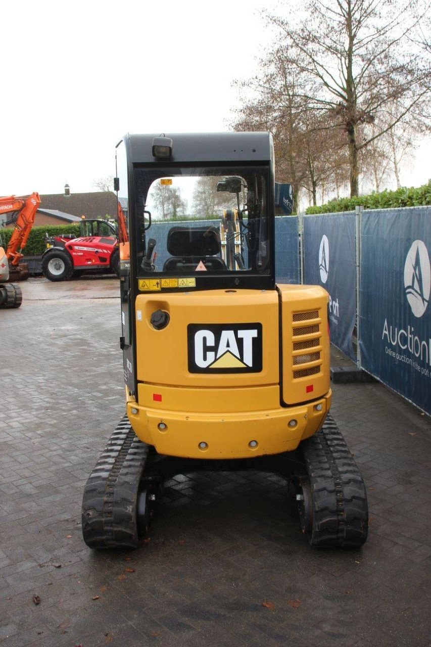 Kettenbagger του τύπου Caterpillar 302.7D CR, Gebrauchtmaschine σε Antwerpen (Φωτογραφία 4)