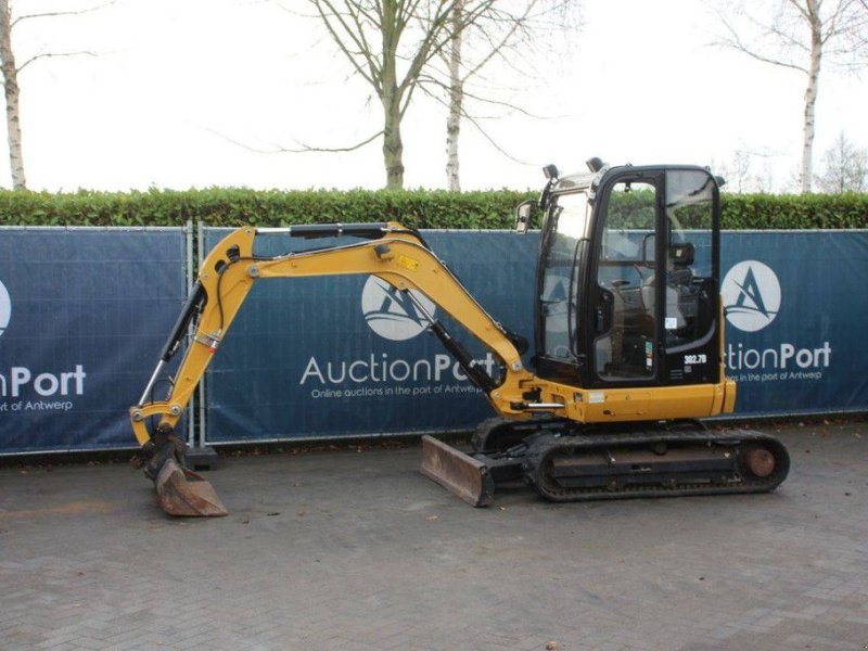 Kettenbagger от тип Caterpillar 302.7D CR, Gebrauchtmaschine в Antwerpen (Снимка 1)