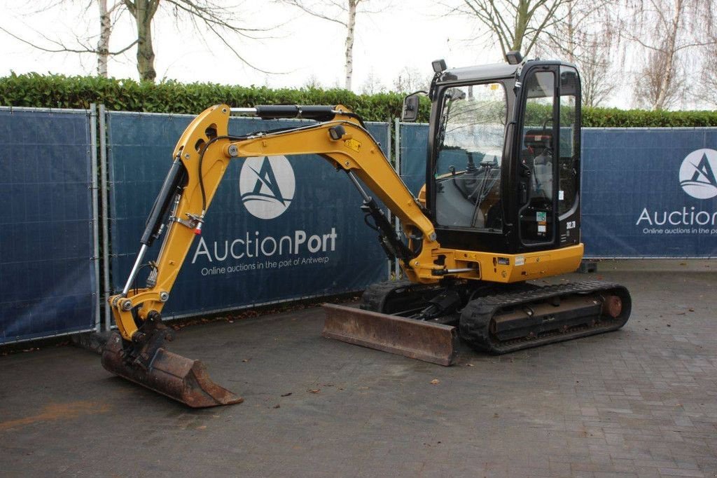 Kettenbagger του τύπου Caterpillar 302.7D CR, Gebrauchtmaschine σε Antwerpen (Φωτογραφία 9)