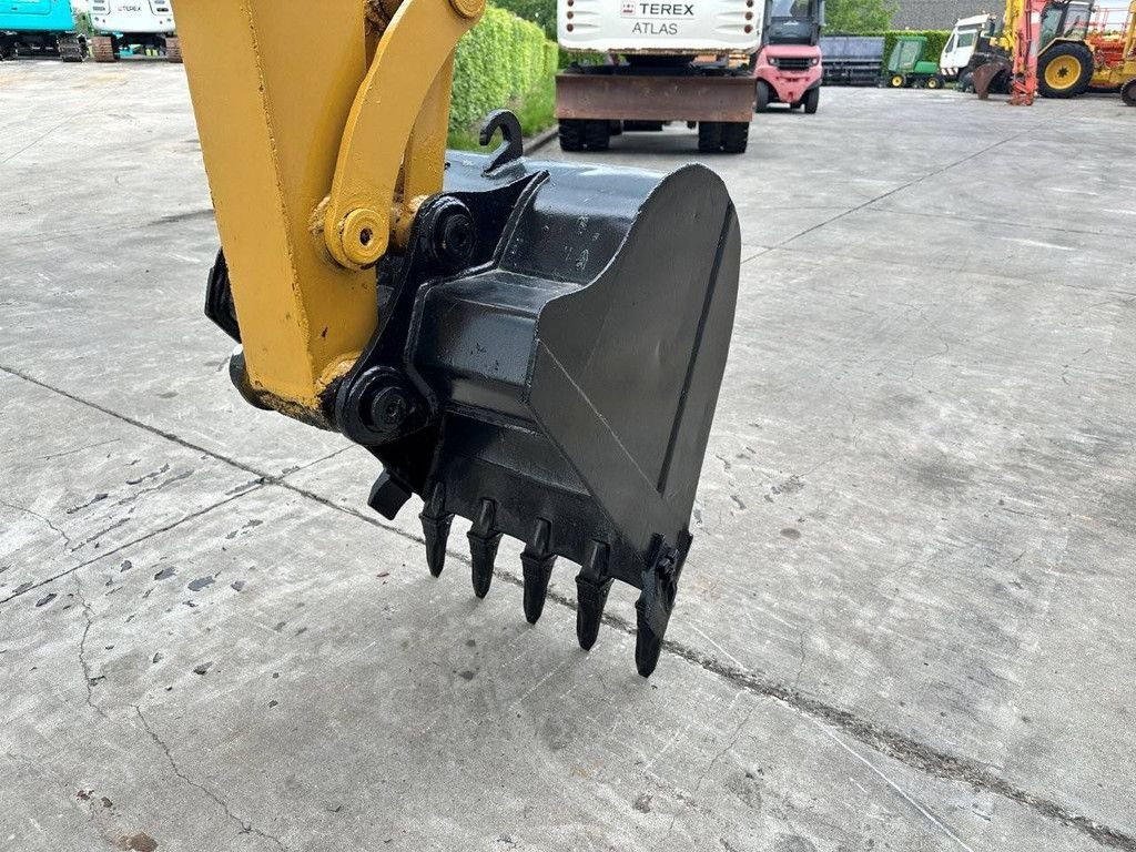 Kettenbagger типа Caterpillar 305.5, Gebrauchtmaschine в Antwerpen (Фотография 11)