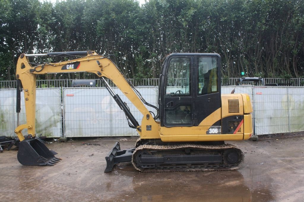 Kettenbagger des Typs Caterpillar 306, Gebrauchtmaschine in Antwerpen (Bild 1)