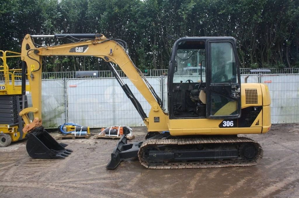 Kettenbagger типа Caterpillar 306, Gebrauchtmaschine в Antwerpen (Фотография 2)