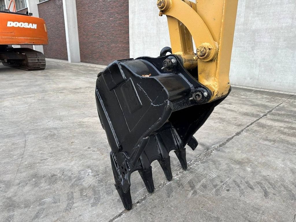 Kettenbagger typu Caterpillar 306, Gebrauchtmaschine w Antwerpen (Zdjęcie 9)
