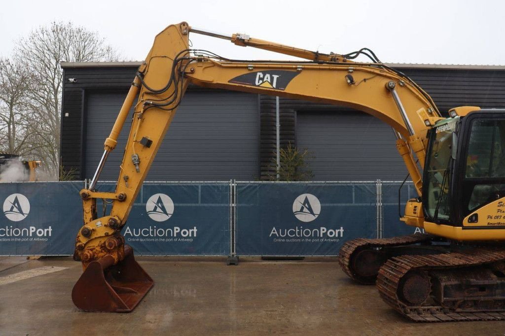 Kettenbagger tip Caterpillar 318CL, Gebrauchtmaschine in Antwerpen (Poză 11)