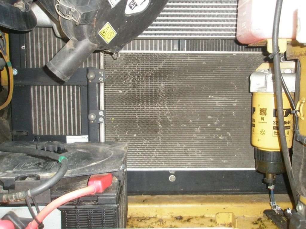 Kettenbagger des Typs Caterpillar 320D, Gebrauchtmaschine in Barneveld (Bild 6)