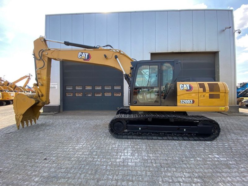 Kettenbagger of the type Caterpillar 320D3 - NEW / bucket with teeth / hammerlines, Neumaschine in Velddriel (Picture 1)