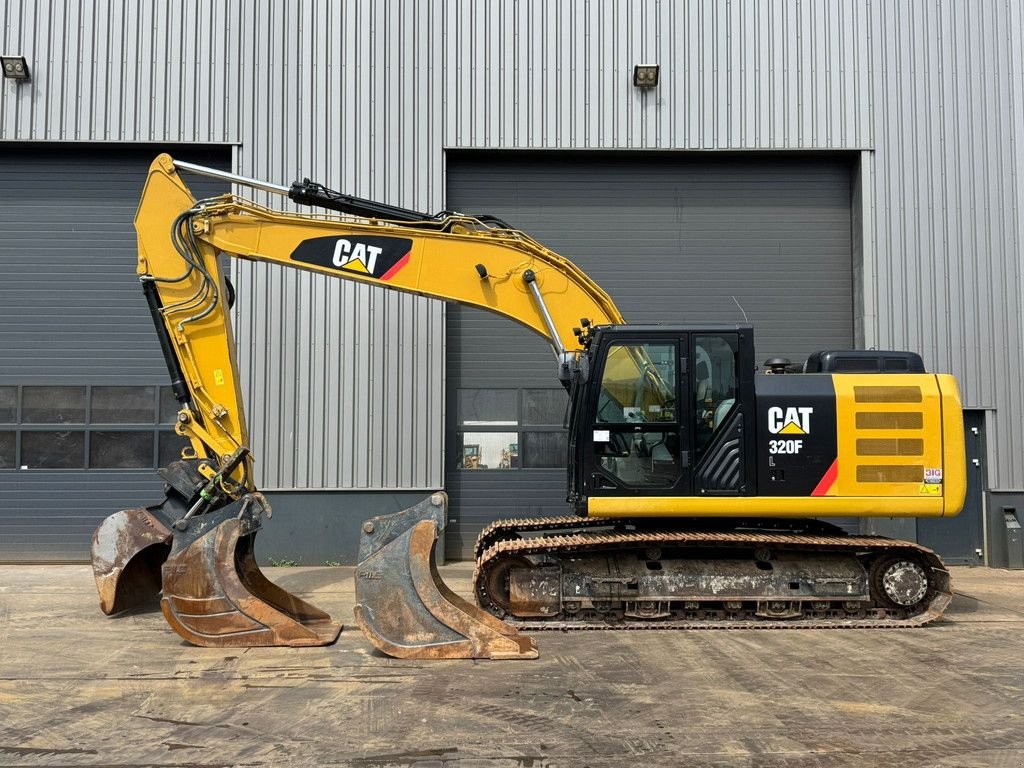 Kettenbagger типа Caterpillar 320FL incl. 3 x Bucket, Gebrauchtmaschine в Velddriel (Фотография 1)