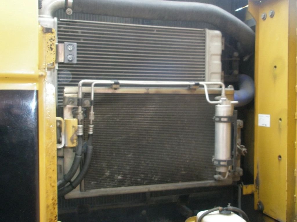 Kettenbagger des Typs Caterpillar 323D, Gebrauchtmaschine in Barneveld (Bild 6)