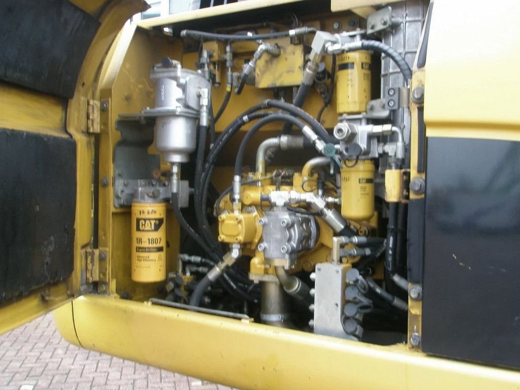 Kettenbagger des Typs Caterpillar 323D, Gebrauchtmaschine in Barneveld (Bild 5)
