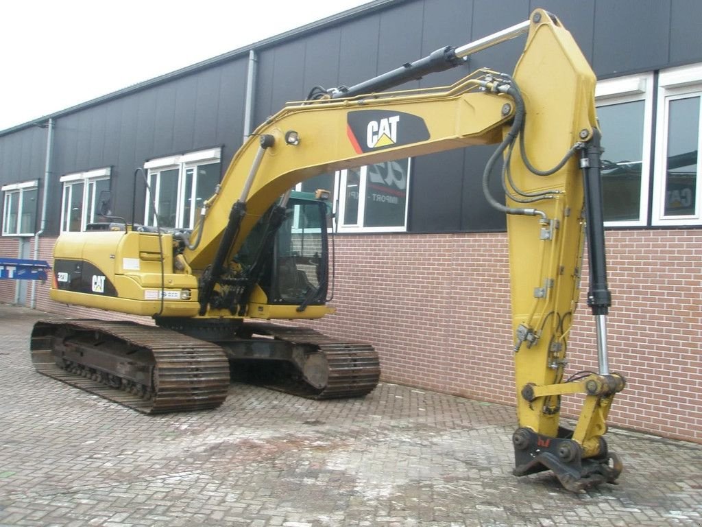 Kettenbagger a típus Caterpillar 323D, Gebrauchtmaschine ekkor: Barneveld (Kép 3)