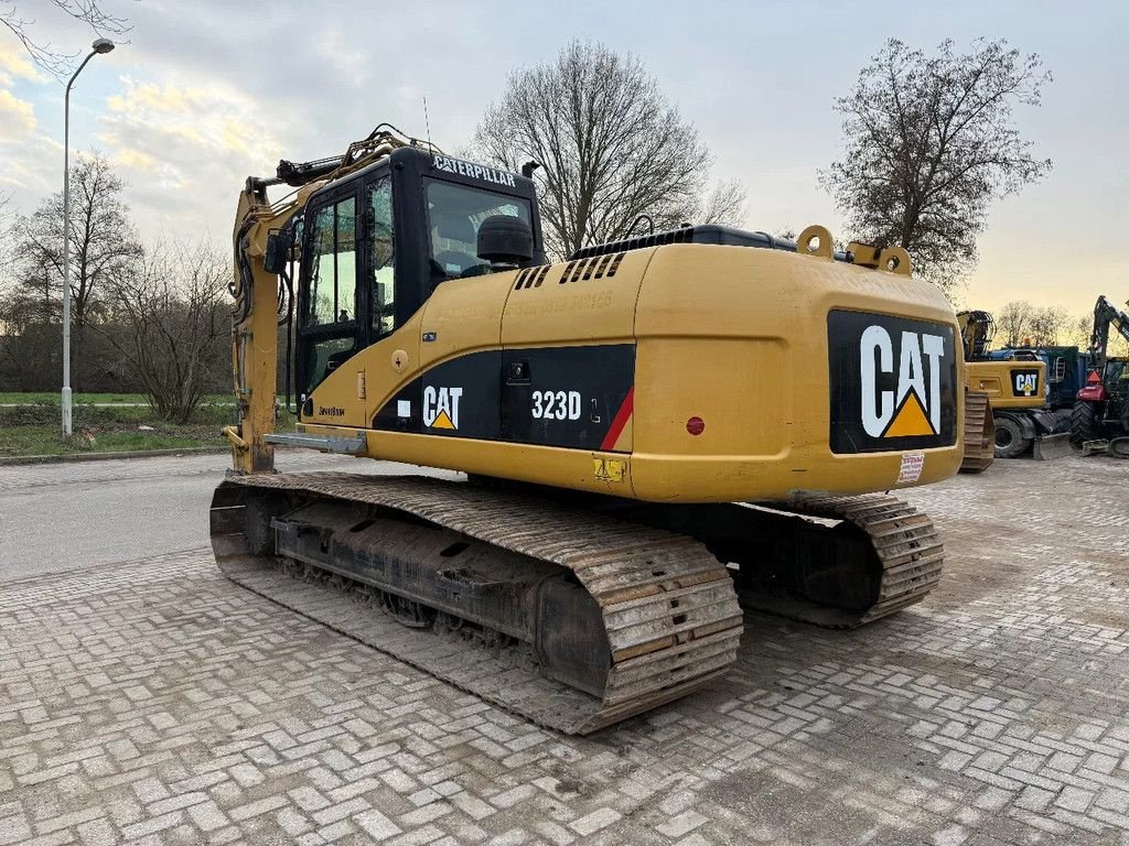 Kettenbagger типа Caterpillar 323D, Gebrauchtmaschine в Doetinchem (Фотография 3)