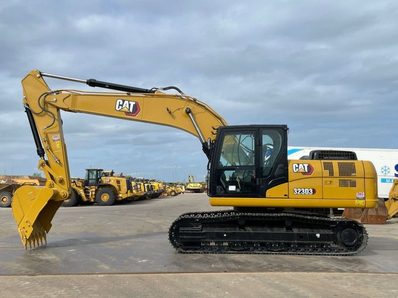 Kettenbagger Türe ait Caterpillar 323D3, Neumaschine içinde Velddriel (resim 1)