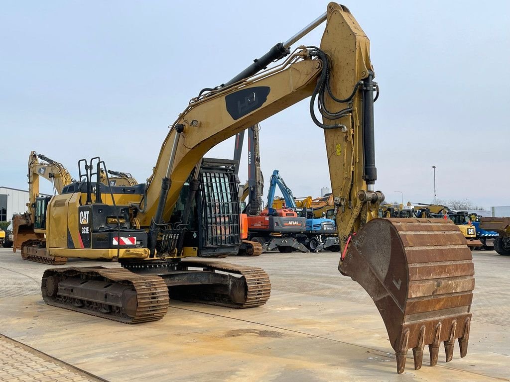 Kettenbagger of the type Caterpillar 323EL, Gebrauchtmaschine in Velddriel (Picture 8)