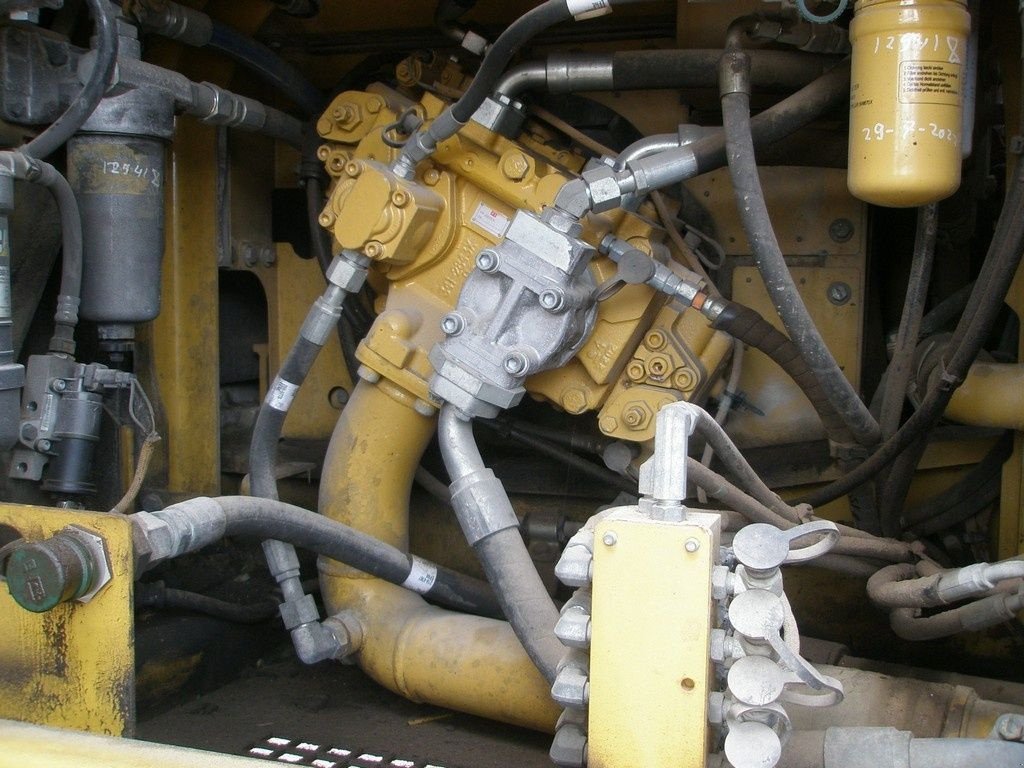 Kettenbagger des Typs Caterpillar 329E, Gebrauchtmaschine in Barneveld (Bild 5)
