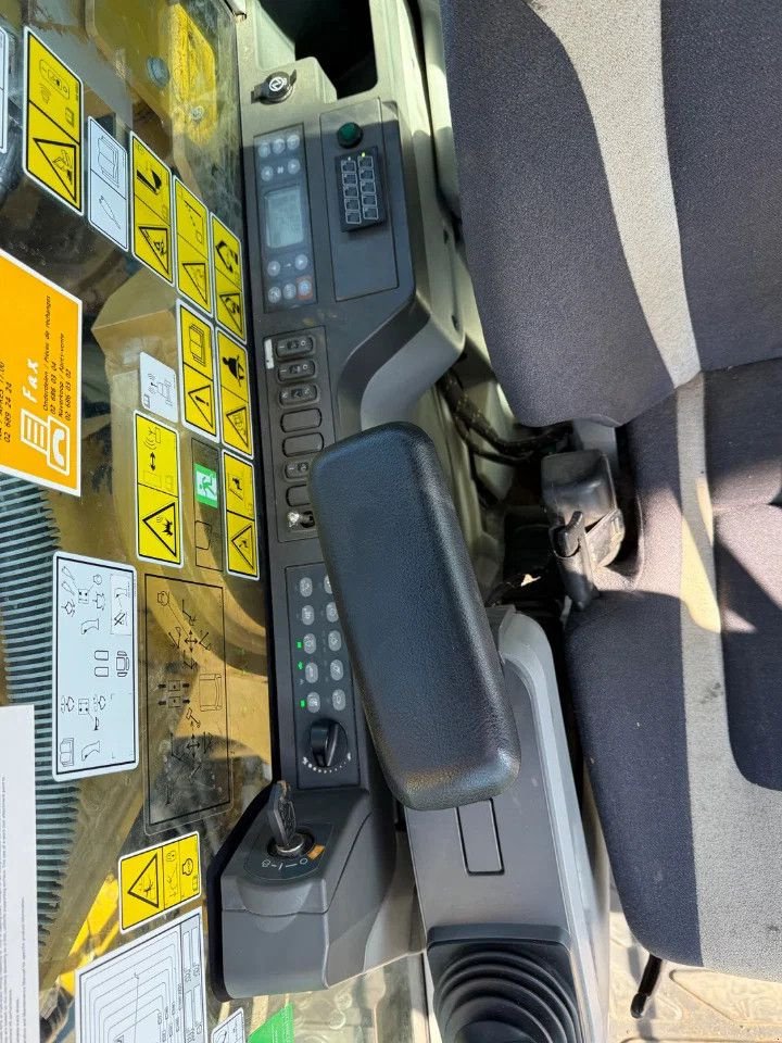 Kettenbagger typu Caterpillar 330F, Gebrauchtmaschine v Doetinchem (Obrázek 9)