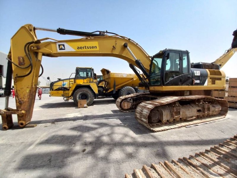 Kettenbagger of the type Caterpillar 340 D2L (Abu Dhabi), Gebrauchtmaschine in Stabroek (Picture 1)
