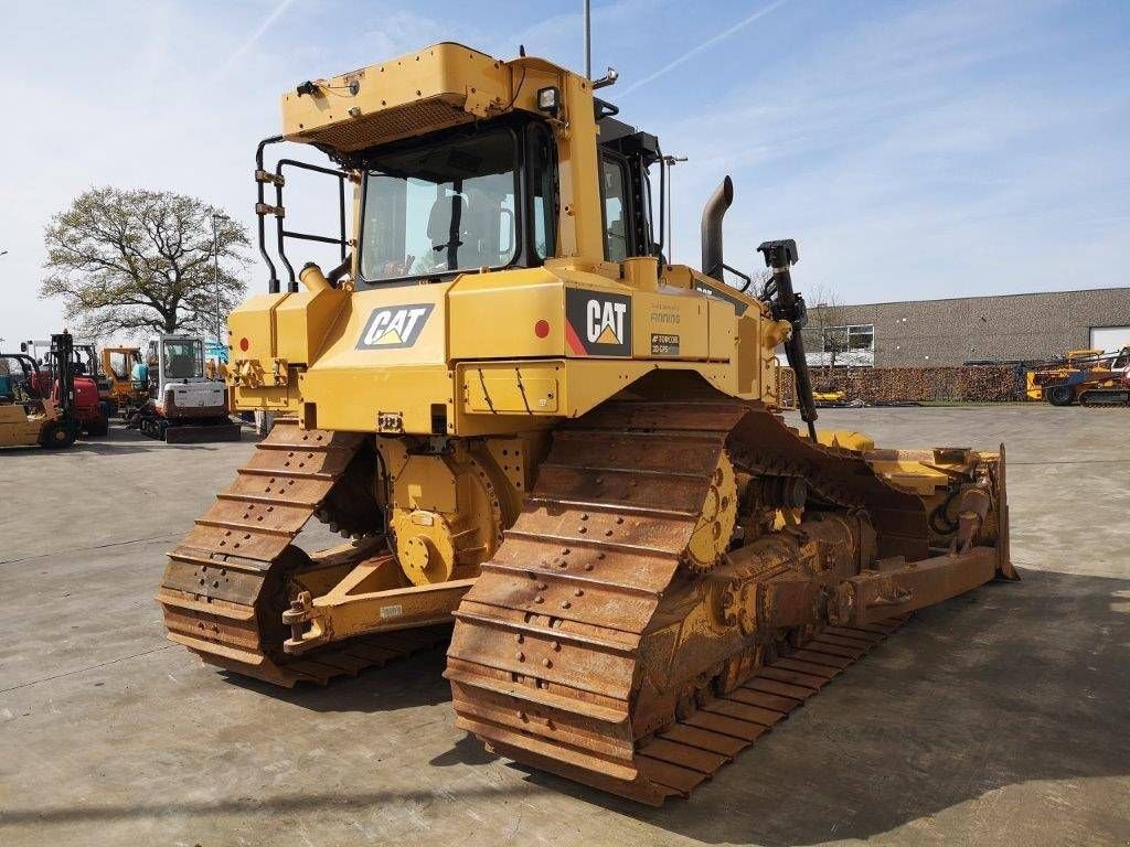 Kettenbagger za tip Caterpillar D6T LGP, Gebrauchtmaschine u Antwerpen (Slika 5)