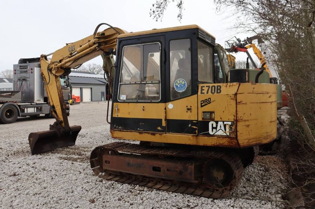 Kettenbagger typu Caterpillar E70B, Gebrauchtmaschine v Antwerpen (Obrázok 3)